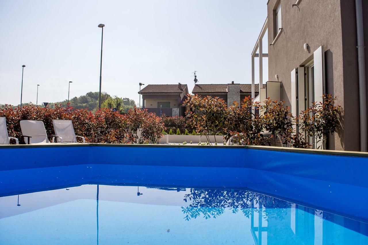 Home Suites Home Salionze المظهر الخارجي الصورة